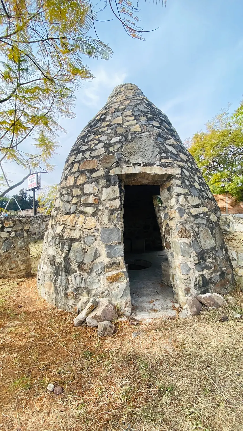 Elemento de conexión hacia el área de nichos 3